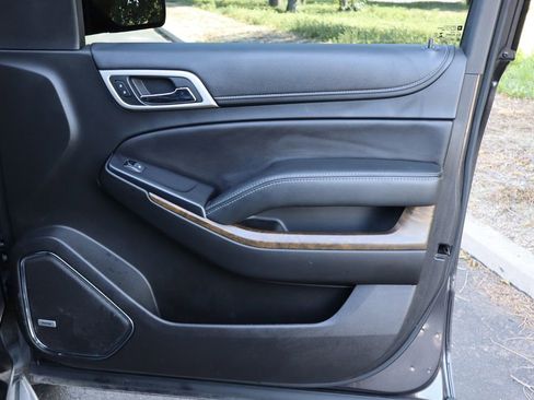 Used 2018 GMC Yukon Denali image 28