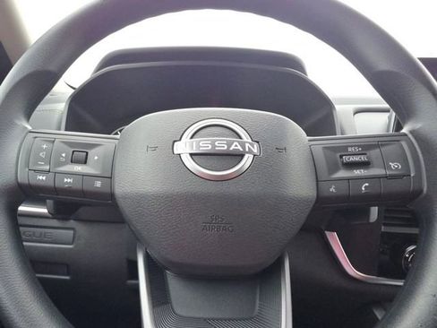 New 2026 Nissan Rogue S image 6