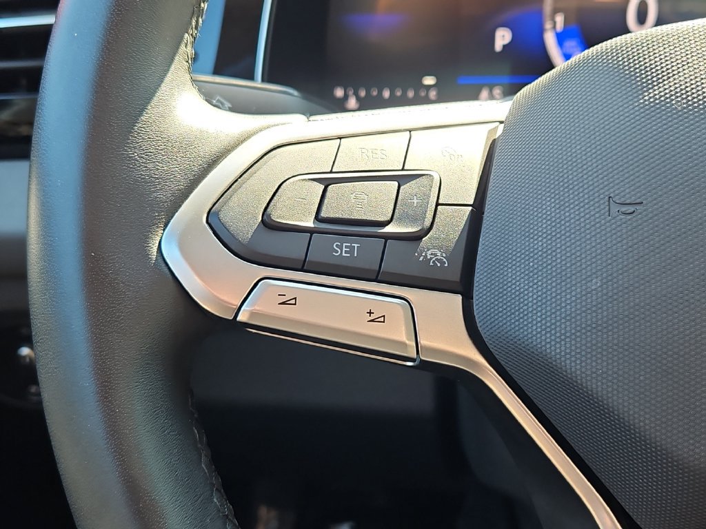 Certified 2026 Volkswagen Jetta SE FWD image 17