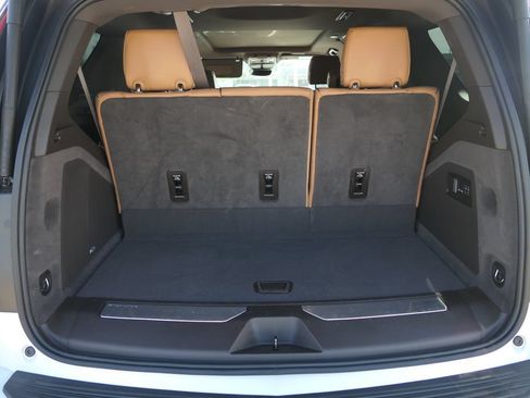 Used 2022 Cadillac Escalade Sport w/ Touring Package AWD/4WD image 23