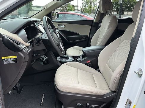 Used 2018 Hyundai Santa Fe Sport w/ 2.4L Value Package 02 FWD image 11