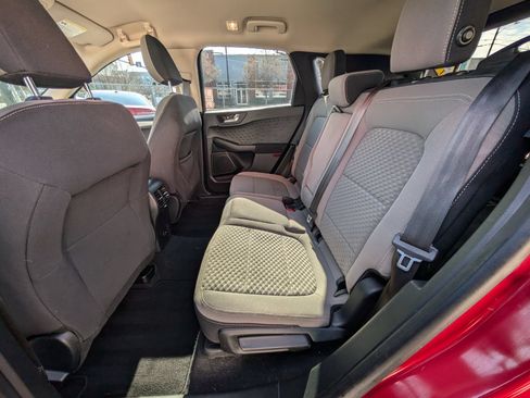 Used 2020 Ford Escape SE FWD image 17