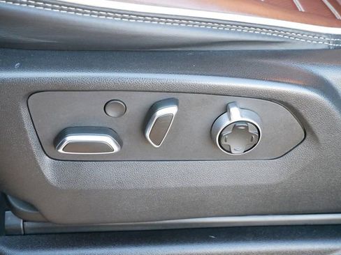 Used 2023 GMC Yukon XL Denali Ultimate image 17