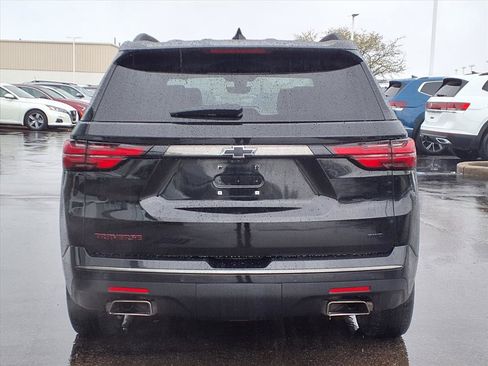 Used 2023 Chevrolet Traverse Premier w/ Redline Edition image 5