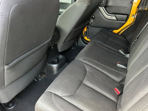 Used 2014 Jeep Wrangler Unlimited Sport AWD/4WD image 12