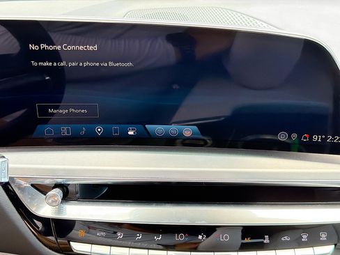 Used 2024 Cadillac Lyriq Sport AWD/4WD image 31
