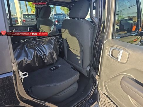 Used 2021 Jeep Wrangler Unlimited Sport image 21
