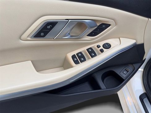 Used 2019 BMW 330i Sedan image 32