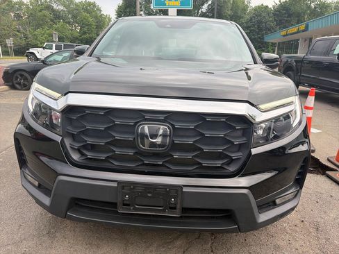 Used 2023 Honda Passport EX-L image 2