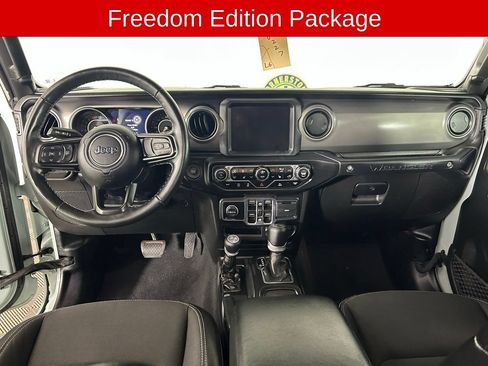 Used 2023 Jeep Wrangler Unlimited Sport AWD/4WD image 8