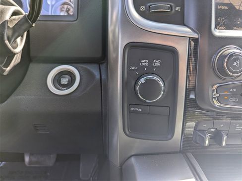 Used 2017 RAM 2500 Limited image 25