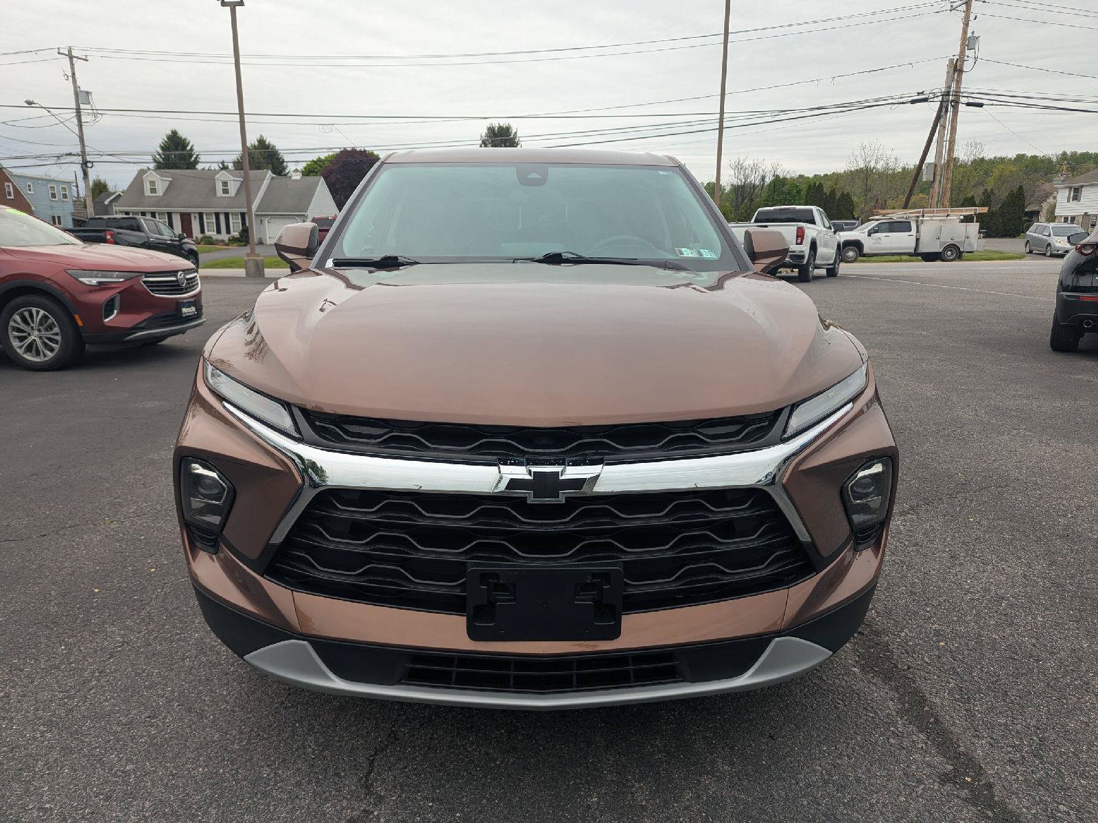 Used 2023 Chevrolet Blazer LT AWD/4WD image 2