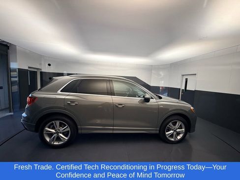 Used 2022 Audi Q3 2.0T Premium w/ Convenience Package image 6