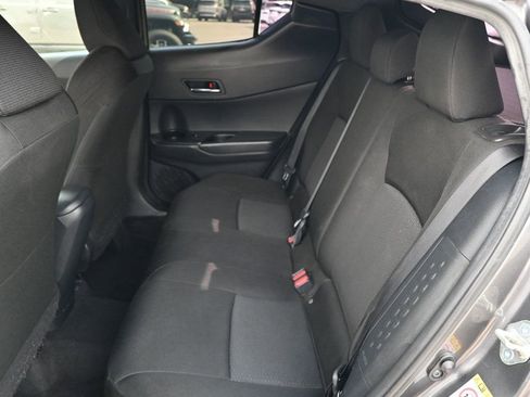 Used 2019 Toyota C-HR LE image 12