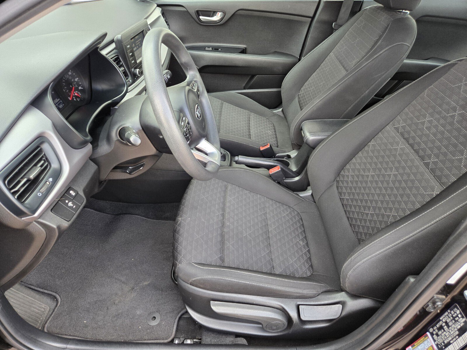 Used 2018 Kia Rio S FWD image 7