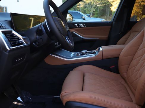 New 2026 BMW X5 xDrive50e w/ Climate Comfort Package image 11