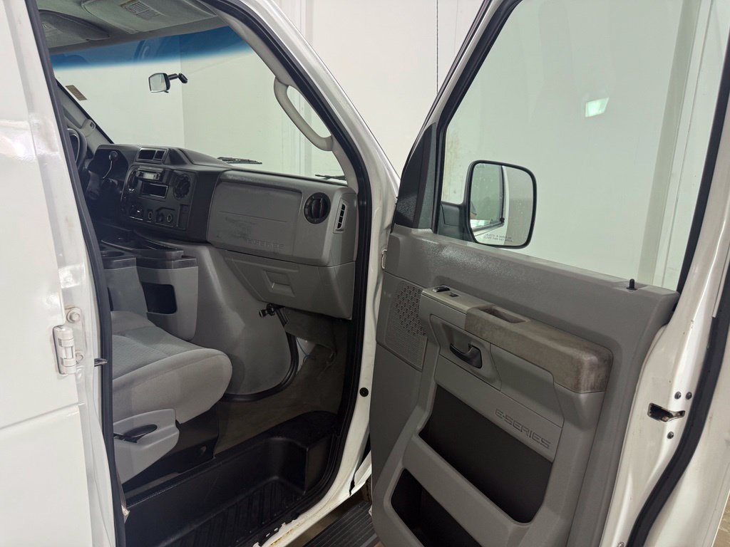 Used 2012 Ford E-350 and Econoline 350 XL RWD image 24