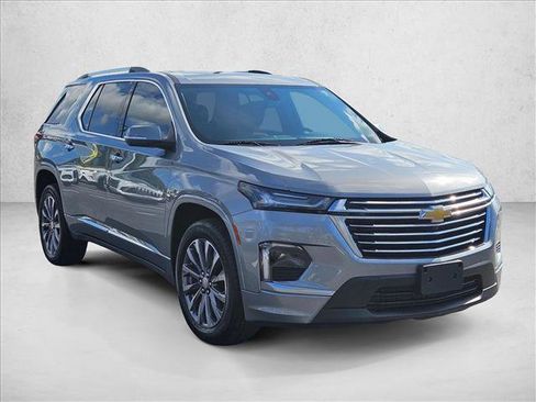 Used 2023 Chevrolet Traverse Premier w/ LPO, Floor Liner Package FWD image 3