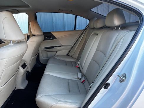 Used 2015 Honda Accord EX-L image 12