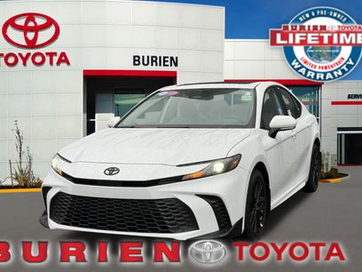 New 2026 Toyota Camry SE w/ Convenience Package