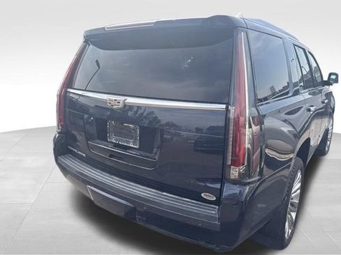 Used 2019 Cadillac Escalade Platinum AWD/4WD image 13