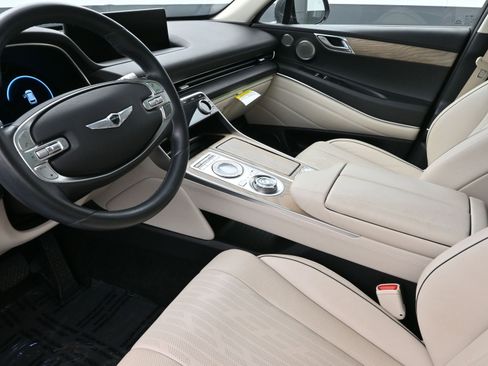 Used 2022 Genesis GV80 2.5T w/ Prestige Package 04 image 10