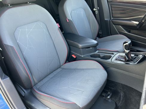 Used 2024 Volkswagen Jetta GLI 40th Anniversary Edition FWD image 8