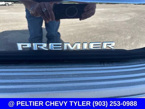 Used 2025 Chevrolet Tahoe Premier RWD image 9