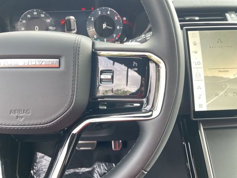 New 2025 Land Rover Range Rover Velar Dynamic SE image 22