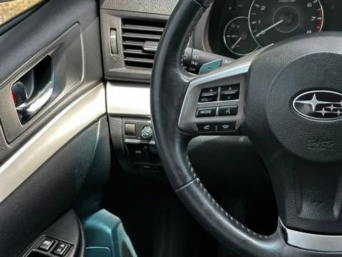 Used 2012 Subaru Legacy 2.5i Premium AWD/4WD image 27