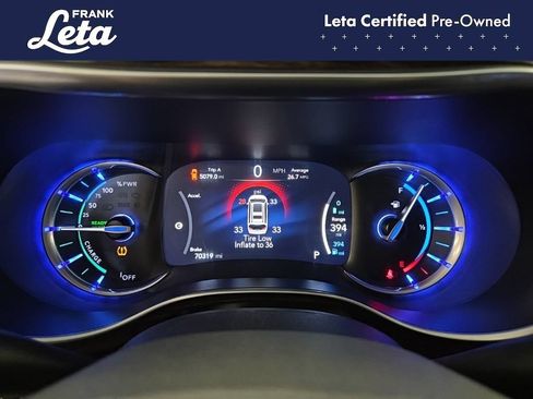 Used 2023 Chrysler Pacifica Limited FWD image 16