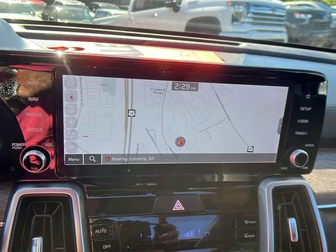 Used 2023 Kia Sorento EX w/ Panoramic Sunroof Package image 32