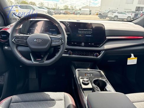 New 2026 Chevrolet Equinox RS AWD/4WD image 8