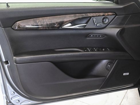 Used 2018 Cadillac CT6 Luxury image 8