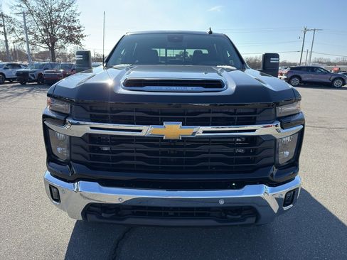 New 2026 Chevrolet Silverado 2500 LT image 2