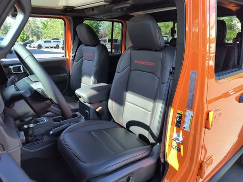 New 2025 Jeep Gladiator Rubicon w/ Convenience Group image 11