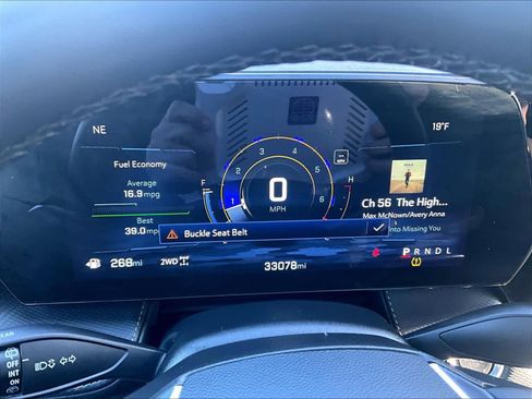 Used 2025 Chevrolet Equinox LT w/ Convenience Package II image 25