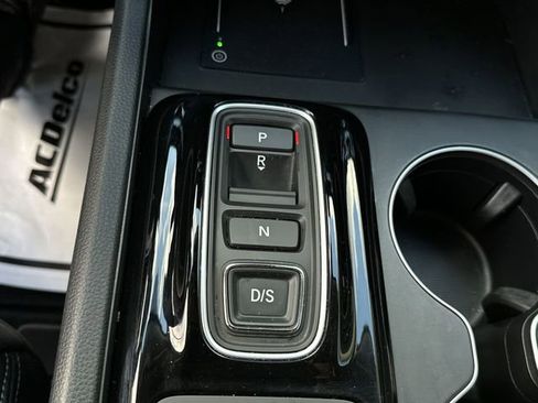 Used 2025 Honda Pilot EX-L image 27