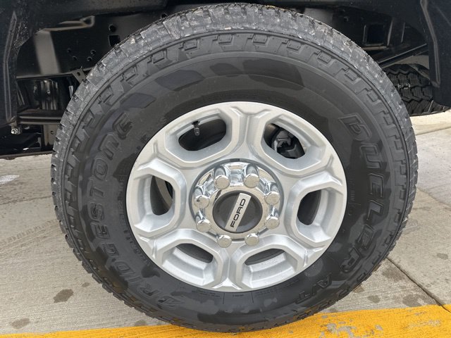 New 2026 Ford F250 XLT w/ FX4 Off-Road Package AWD/4WD image 24