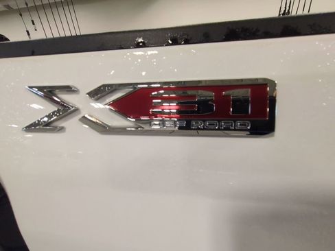 Used 2024 GMC Sierra 2500 SLE w/ SLE Value Package; image 30