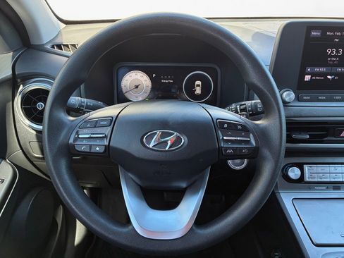 Used 2023 Hyundai Kona SE w/ Cargo Package image 21