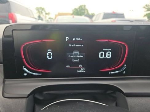 Certified 2026 Kia Seltos LX FWD image 16