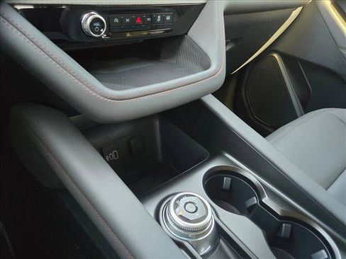 New 2026 Ford Explorer Active w/ Active Comfort Package image 14