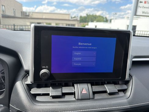 Used 2024 Toyota RAV4 XLE w/ Convenience Package AWD/4WD image 19