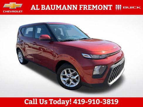 Used 2022 Kia Soul LX w/ Technology Package FWD image 1