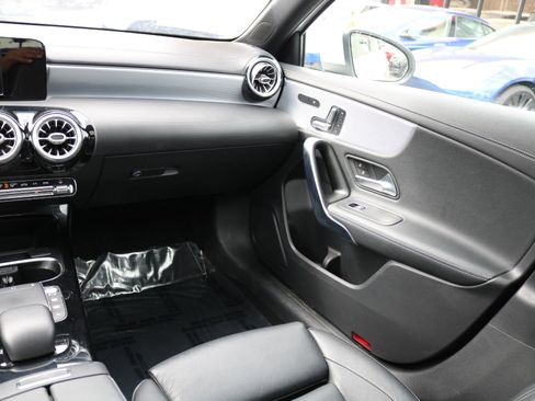 Used 2021 Mercedes-Benz A 220 image 27