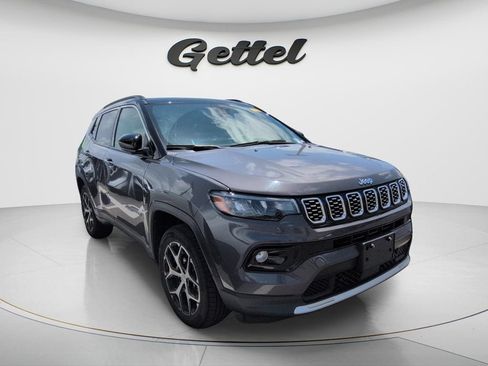Used 2024 Jeep Compass Limited AWD/4WD image 2