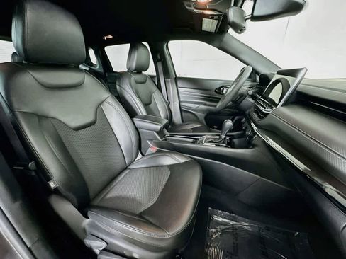 Used 2022 Jeep Compass Altitude image 13