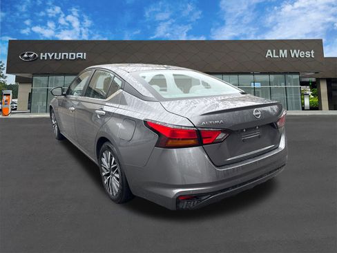 Used 2025 Nissan Altima 2.5 SV image 7