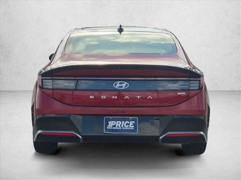 Used 2025 Hyundai Sonata Limited FWD image 7